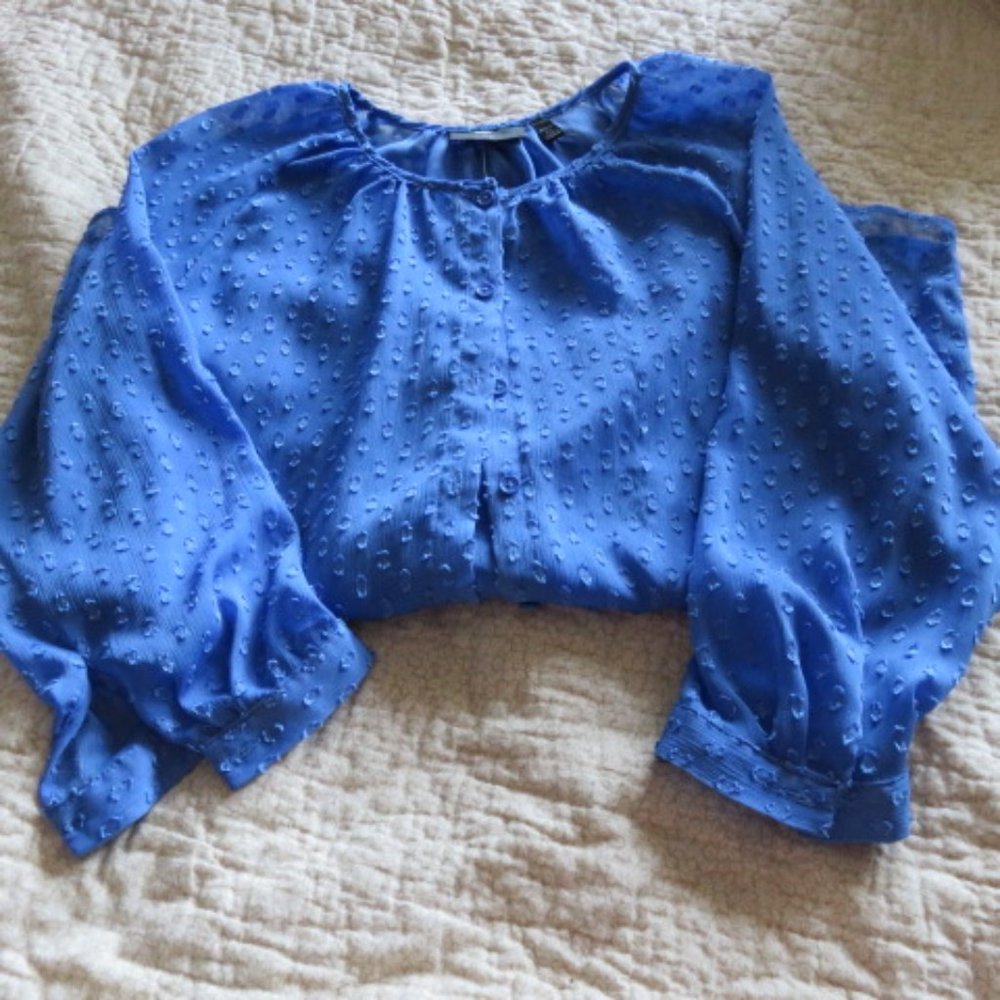 SKY BLUE APT. 9 SIZE SMALL/PETITE BLOUSE/ 3/4 SLEE